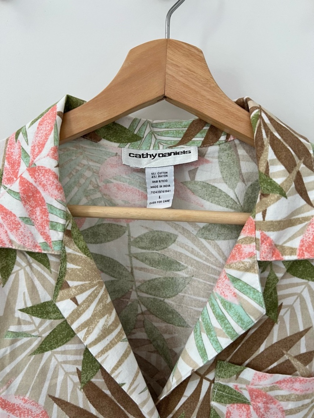 Vintage Cropped Pastel Fronds Top - Picture 3 of 7